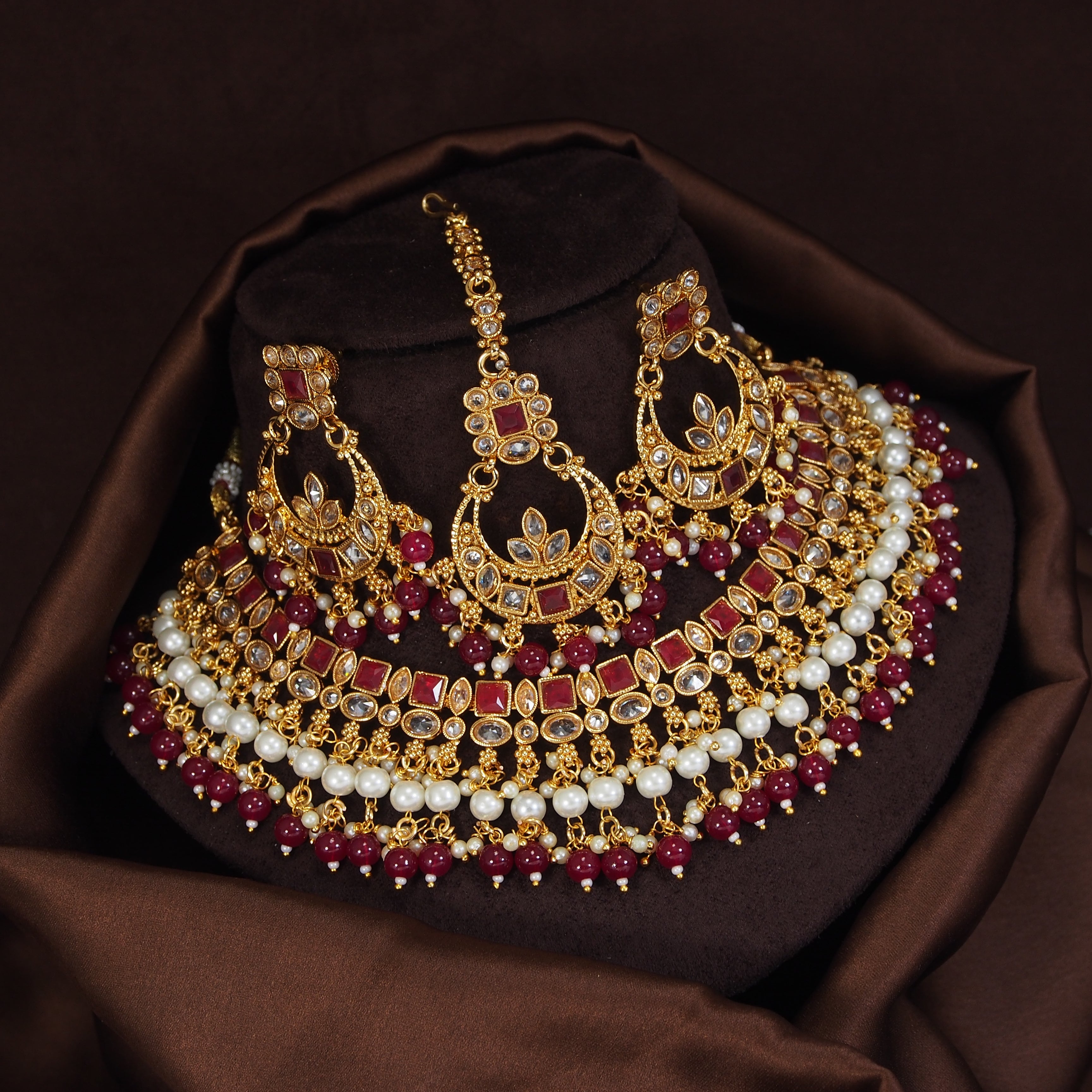 Lucent jewellery deals